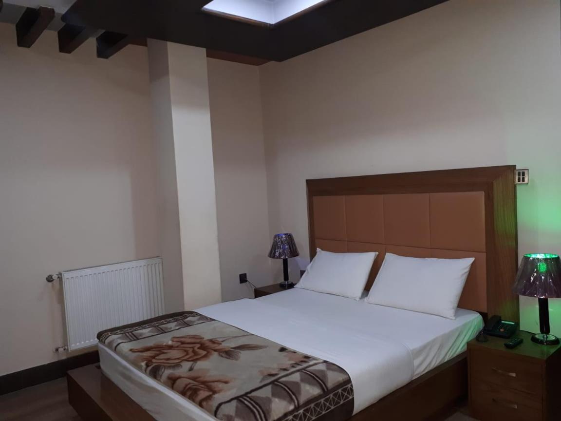 Midtown Hotel Rawalpindi Eksteriør bilde