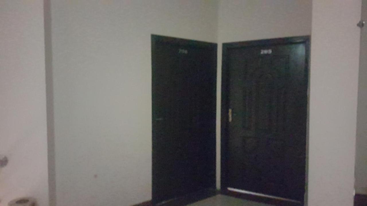 Midtown Hotel Rawalpindi Eksteriør bilde