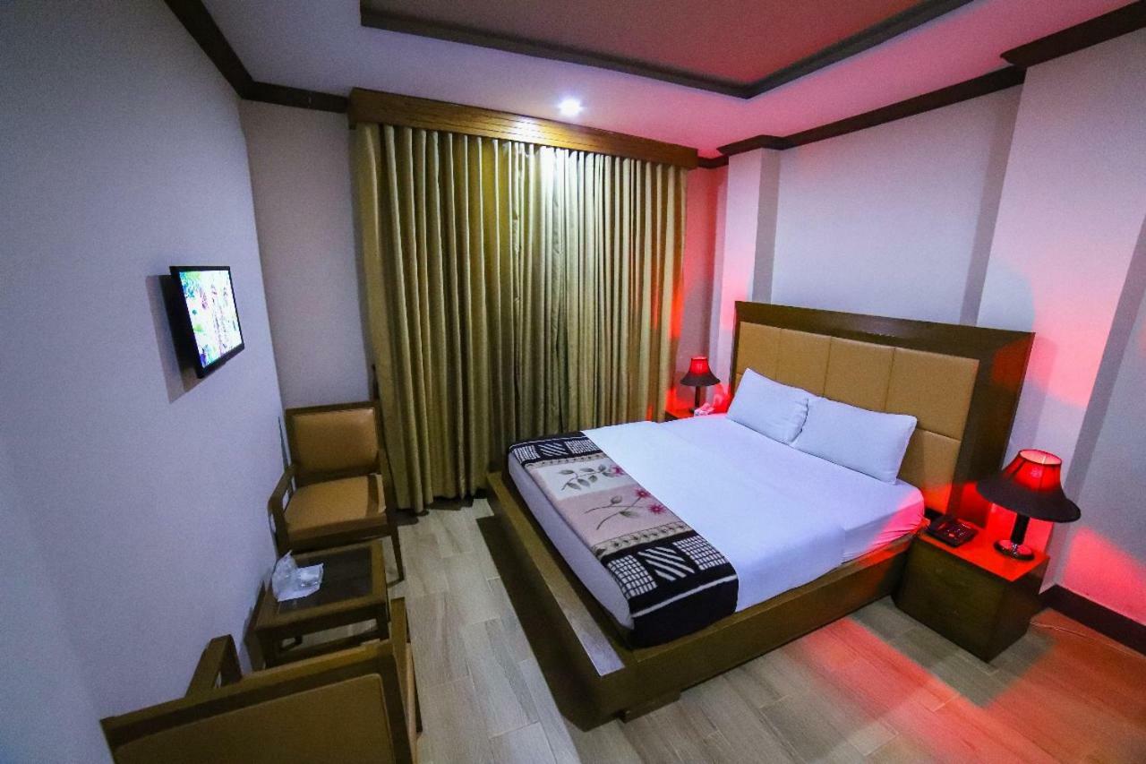 Midtown Hotel Rawalpindi Eksteriør bilde